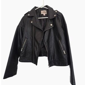 NWOT XXI Women's Black Faux Leather Motorcycle Jacket Size Medium